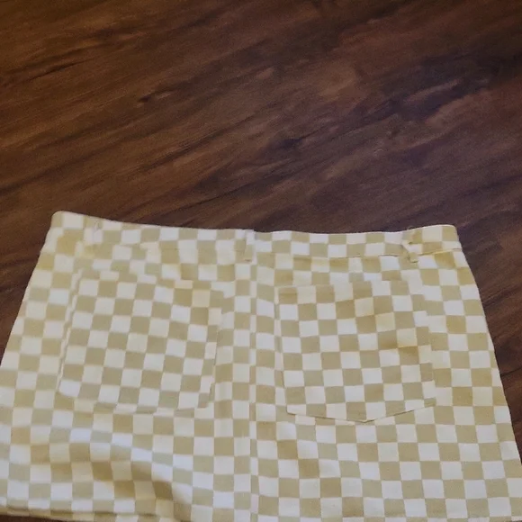 RSQ Yellow and White Checkered Mini Skirt - Picture 4 of 4